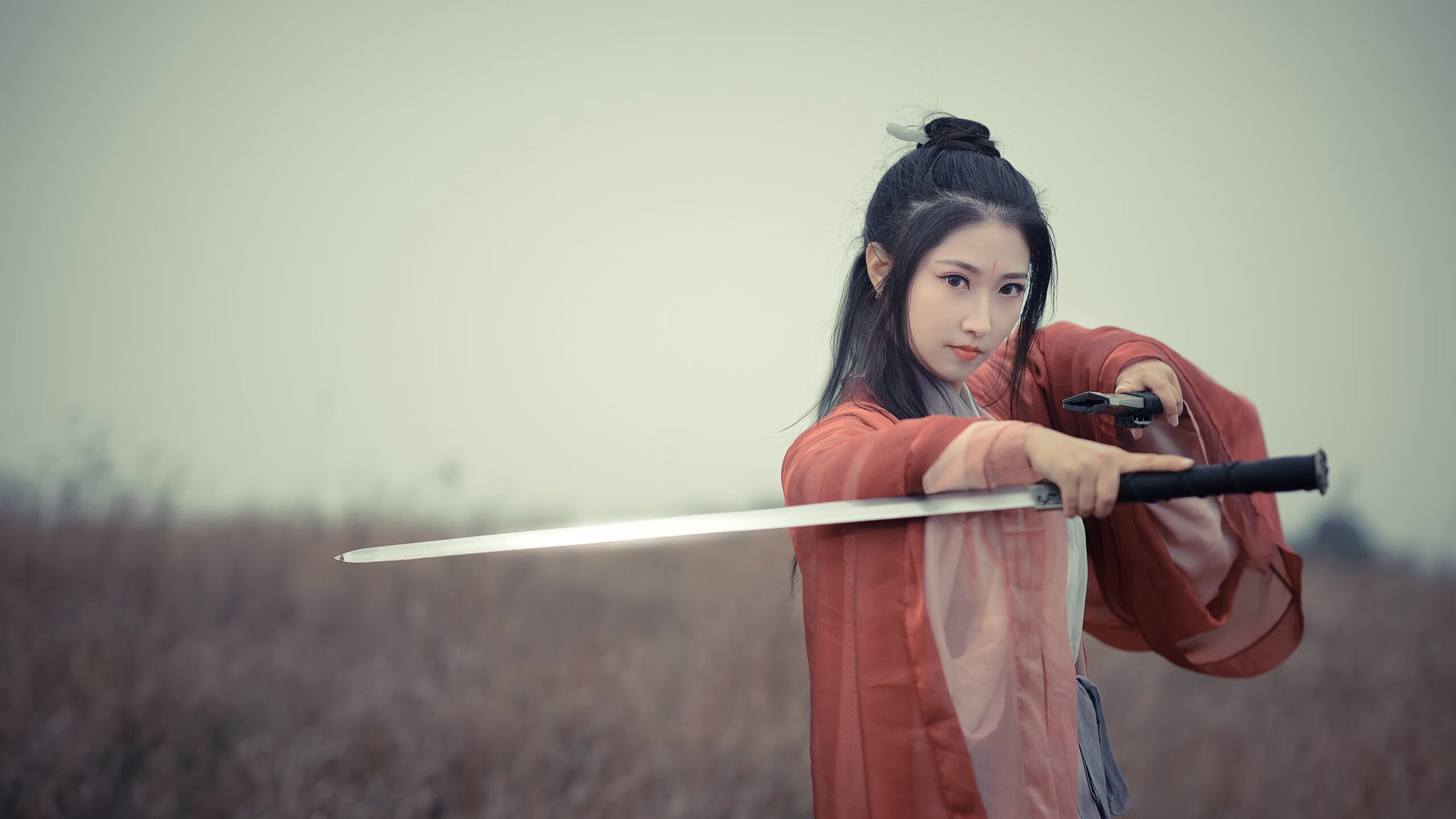 爱游戏app-女子足球设立青训转型桥梁打通成长后期通道，女子足球训练视频